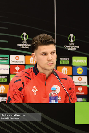 Shelbourne Press Conf & Training -2