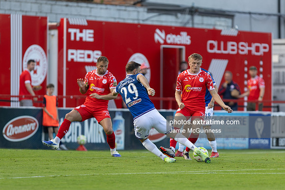 Shelbourne vs Linfield FC-16