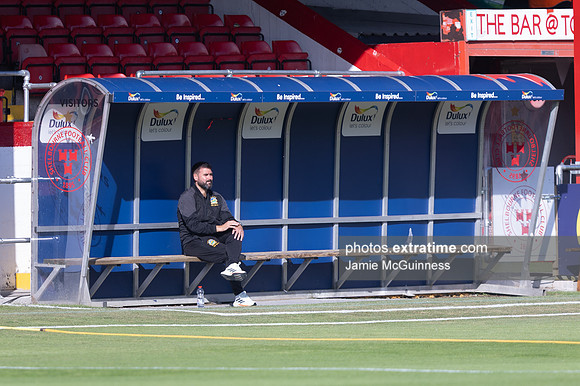 Shelbourne vs Linfield FC-4