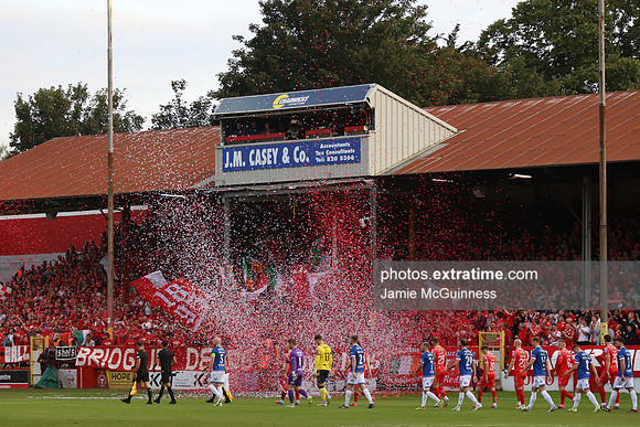 Shelbourne FC vs Linfield FC-2