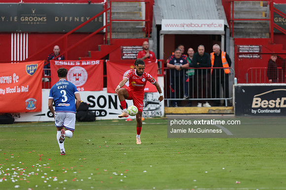 Shelbourne FC vs Linfield FC-13