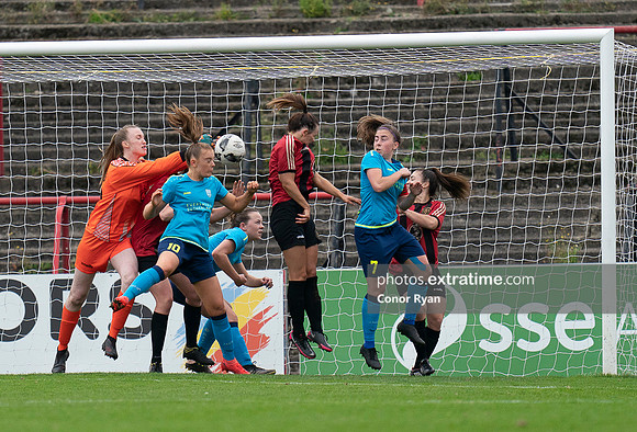 Courtney Maguire Bohemian WFC clears under pressure v DLR Waves