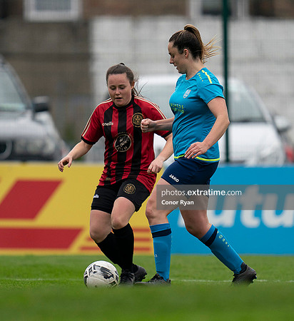 Aoife Robinson Bohemian WFC takes on Aileen O'Keefe of DLR Waves