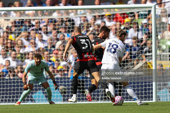 Leeds United v AC Milan (15 of 54)
