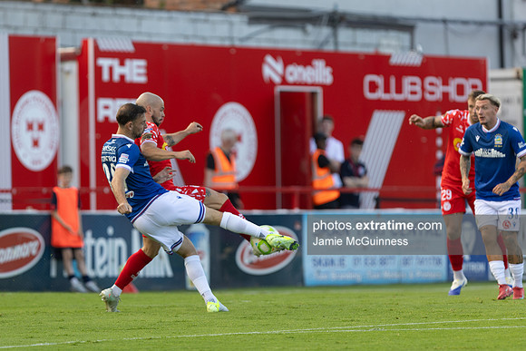 Shelbourne vs Linfield FC-15